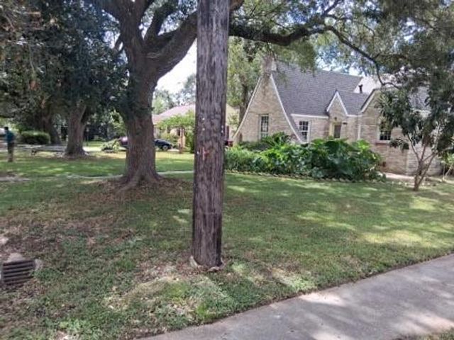 1304 Rhodora Street, La Marque, TX 77568