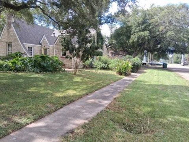 1304 Rhodora Street, La Marque, TX 77568