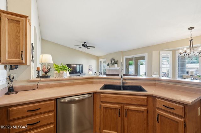 63814 E Poco Lane, Tucson, AZ 85739