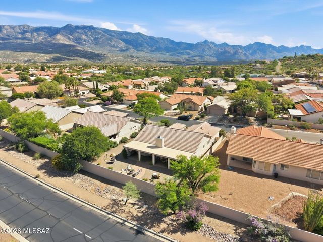 63814 E Poco Lane, Tucson, AZ 85739