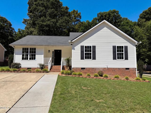 301 Hocutt Drive, Clayton, NC 27520
