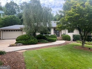 1043 Robin Lane NE, Atlanta, GA 30306