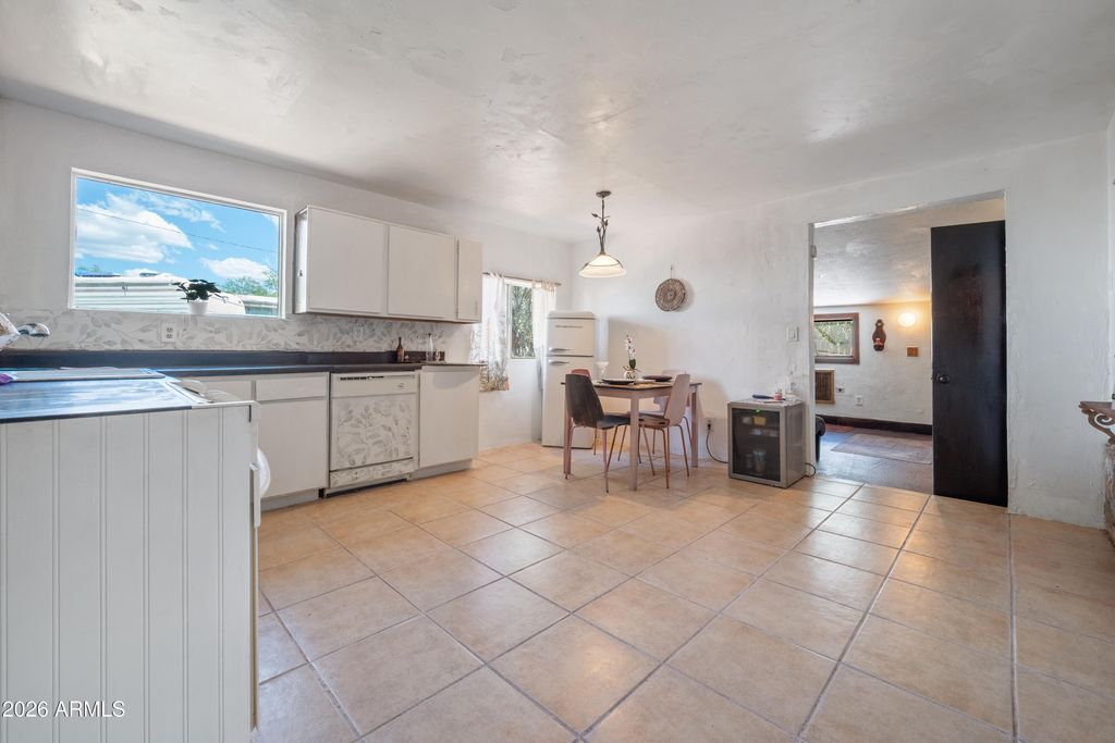Image 11 of property listing at 4911 E BEVERS Street, Sierra Vista, AZ 85650