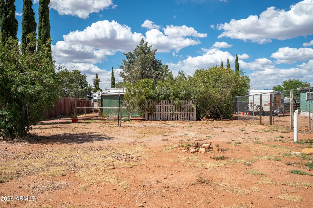Image 5 of property listing at 4911 E BEVERS Street, Sierra Vista, AZ 85650