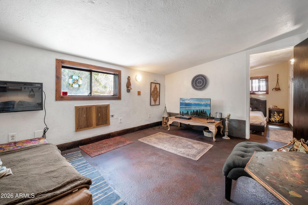 Image 9 of property listing at 4911 E BEVERS Street, Sierra Vista, AZ 85650