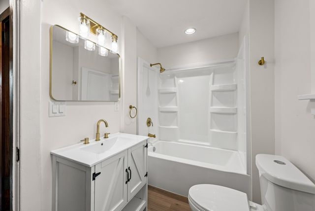 1015 Euclid Avenue, Des Moines, IA 50313