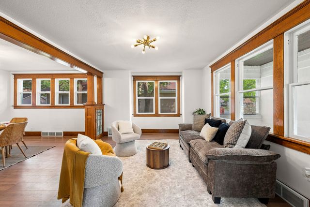 1015 Euclid Avenue, Des Moines, IA 50313