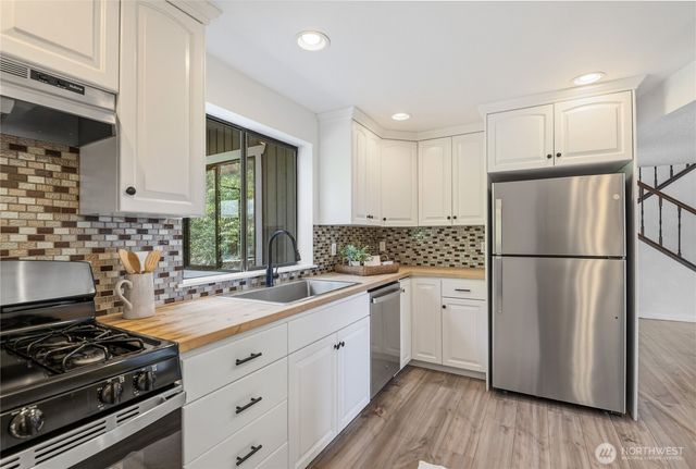 22581 NE State Rt 3, Belfair, WA 98528