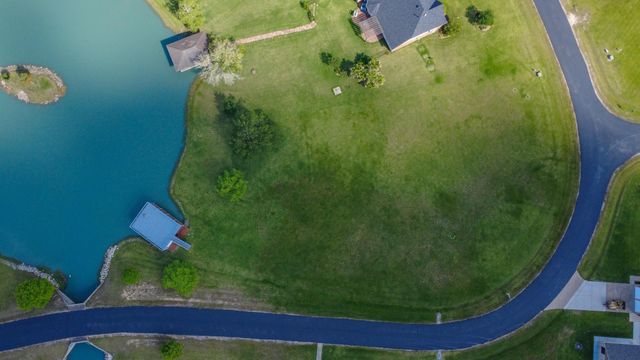 226 Lago Circle Drive N, Santa Fe, TX 77517