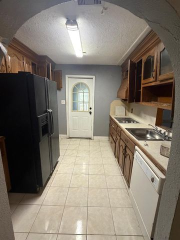 801 Avenue A, South Houston, TX 77587