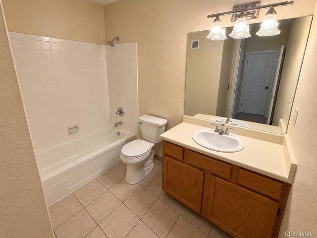 12015 E Harvard Avenue 207, Aurora, CO 80014