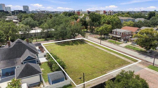 109 W FRANCES AVENUE, Tampa, FL 33602