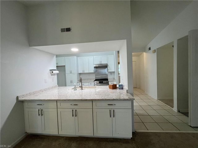 908 Chatsworth DR, Newport News, VA 23601