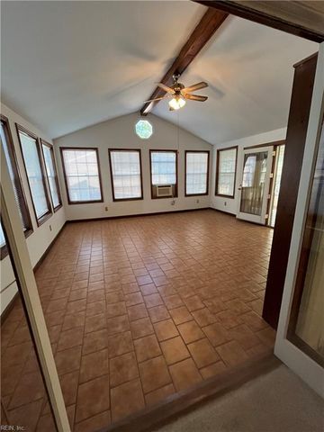 908 Chatsworth DR, Newport News, VA 23601