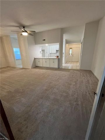 908 Chatsworth DR, Newport News, VA 23601