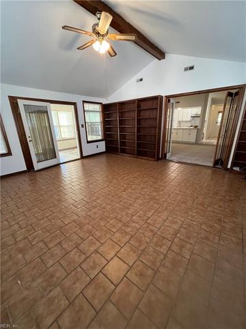 908 Chatsworth DR, Newport News, VA 23601