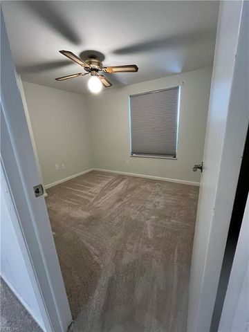 908 Chatsworth DR, Newport News, VA 23601