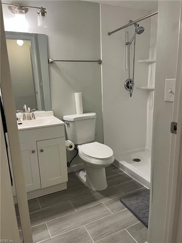 908 Chatsworth DR, Newport News, VA 23601