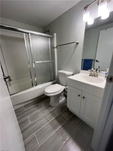 908 Chatsworth DR, Newport News, VA 23601