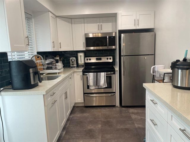 1446 Hayes Street 4, Hollywood, FL 33020