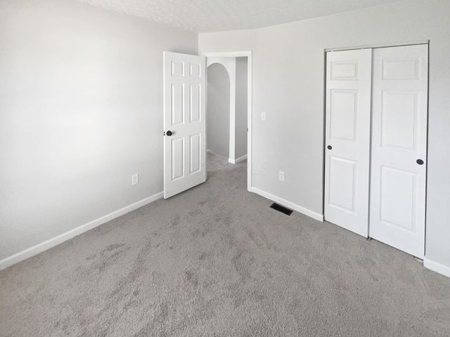 4296 Oakwind Drive, Columbus, OH 43207