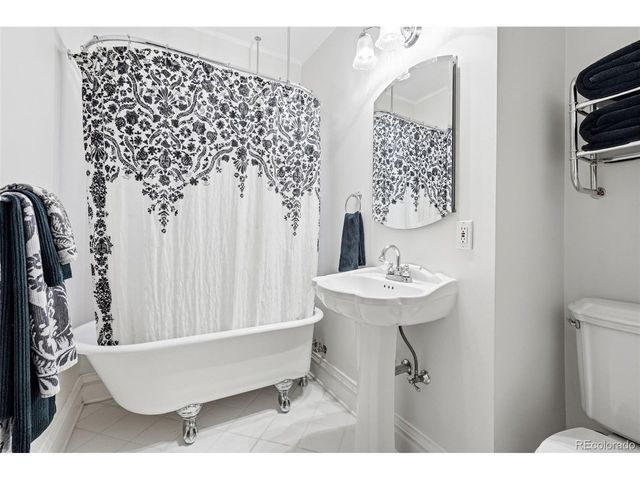 664 N Corona St, Denver, CO 80218