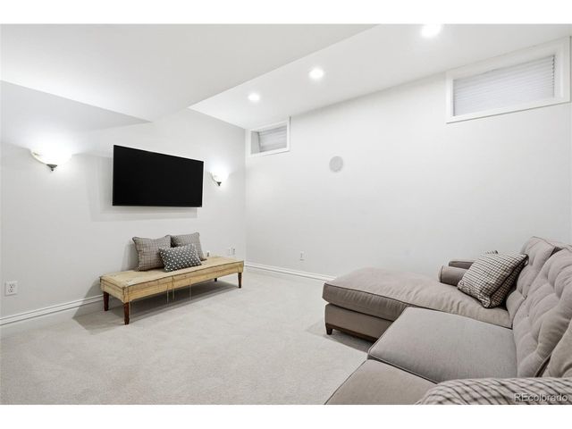 664 N Corona St, Denver, CO 80218