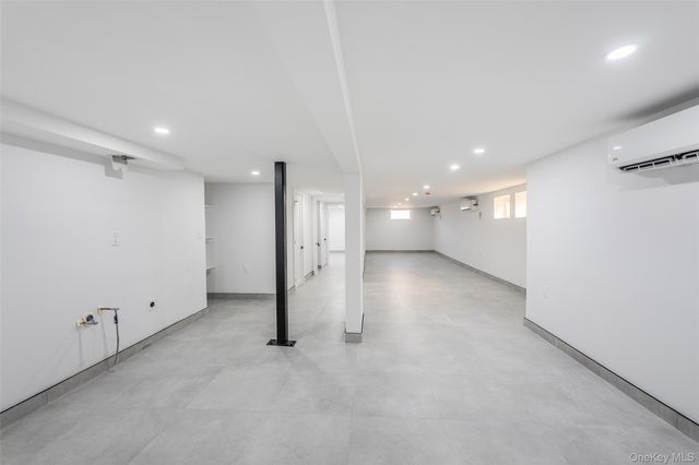 77-10 162nd Street, Flushing, NY 11366