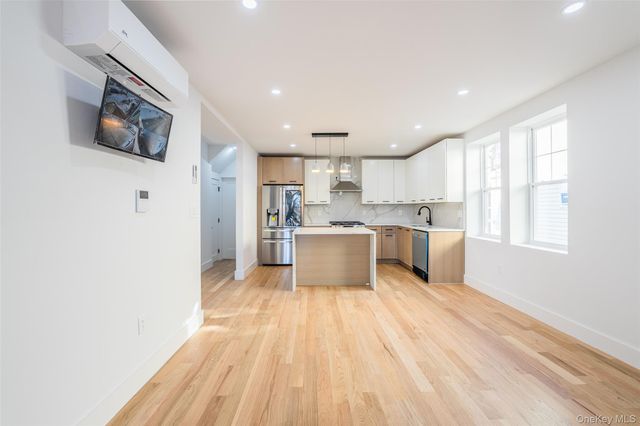 77-10 162nd Street, Flushing, NY 11366