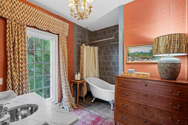 6203 Ledge Mountain DR, Austin, TX 78731