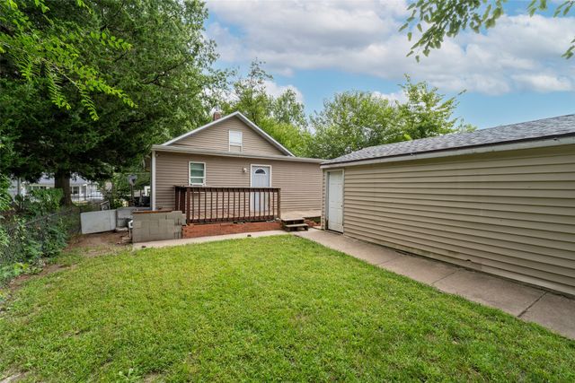 3210 Columbia Street, Des Moines, IA 50313