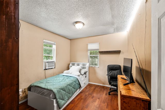 3210 Columbia Street, Des Moines, IA 50313