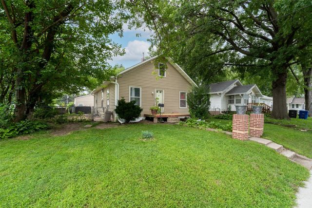 3210 Columbia Street, Des Moines, IA 50313