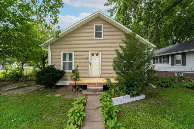 3210 Columbia Street, Des Moines, IA 50313
