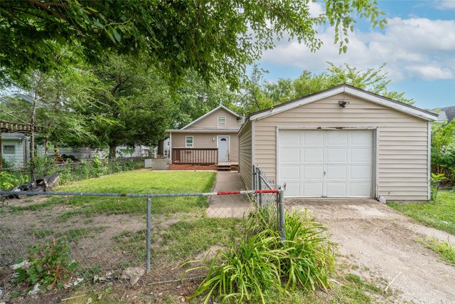 3210 Columbia Street, Des Moines, IA 50313