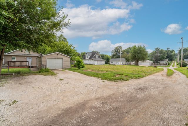 3210 Columbia Street, Des Moines, IA 50313