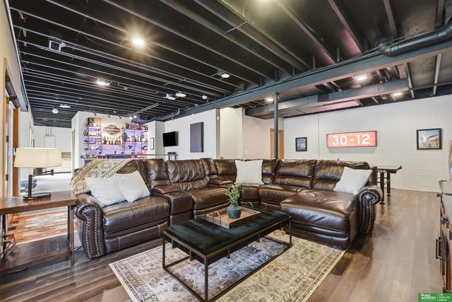 1910 Greyson Drive, Papillion, NE 68133
