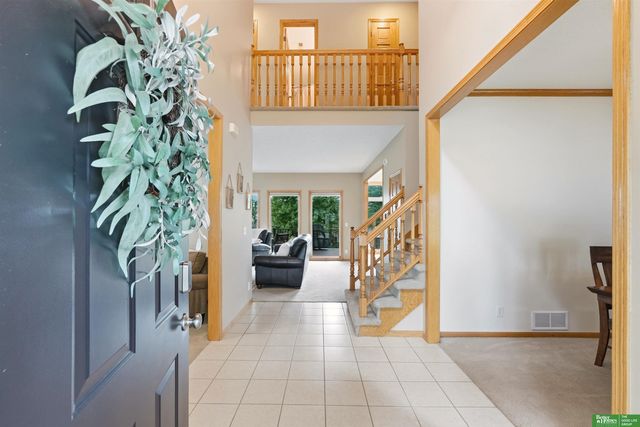 1910 Greyson Drive, Papillion, NE 68133