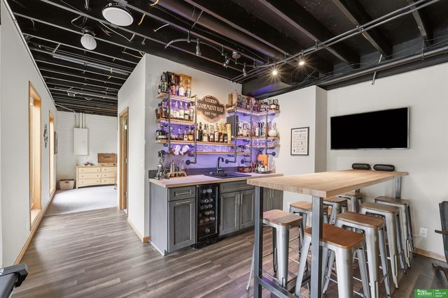 1910 Greyson Drive, Papillion, NE 68133