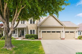 1910 Greyson Drive, Papillion, NE 68133