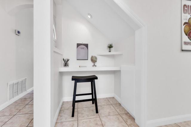 1113 Guava Way, Sacramento, CA 95834