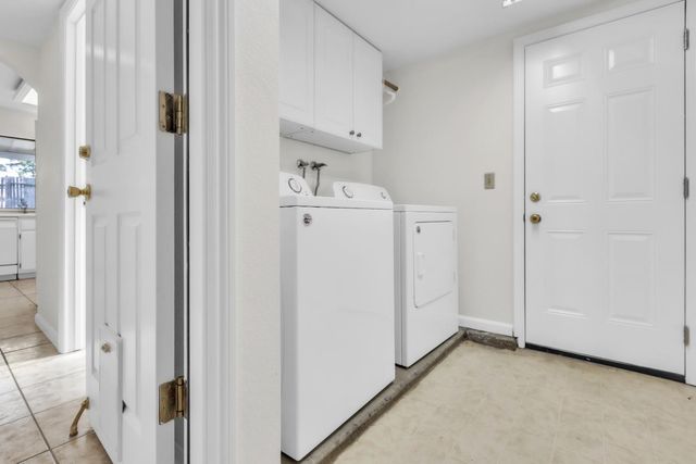 1113 Guava Way, Sacramento, CA 95834