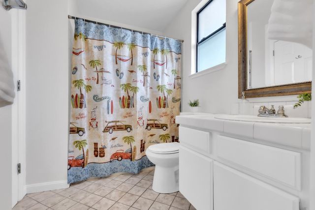 1113 Guava Way, Sacramento, CA 95834