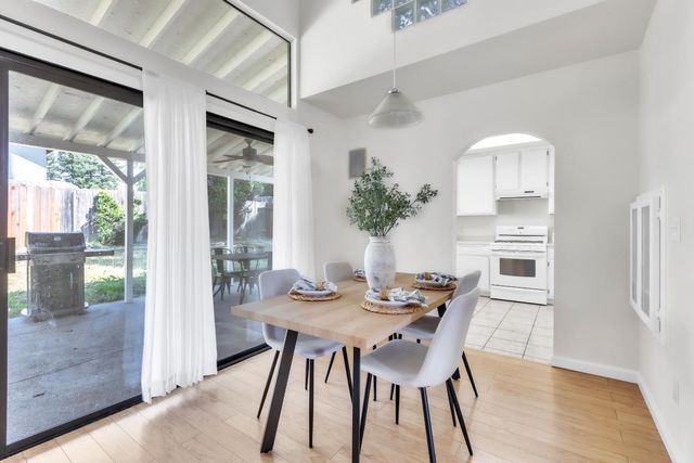 1113 Guava Way, Sacramento, CA 95834