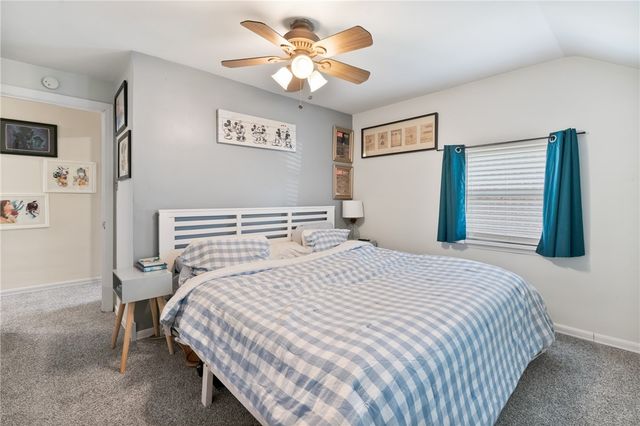 121 Betty Jane Ct, Penn Hills, PA 15235