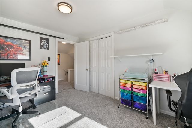 121 Betty Jane Ct, Penn Hills, PA 15235