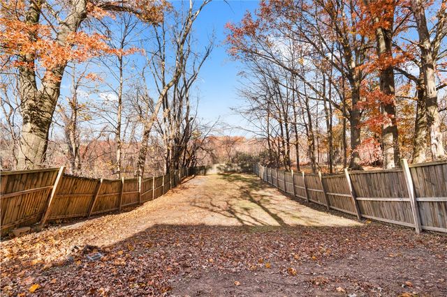 121 Betty Jane Ct, Penn Hills, PA 15235