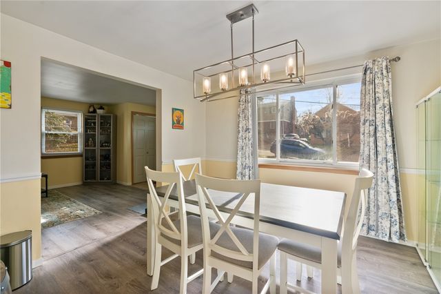 121 Betty Jane Ct, Penn Hills, PA 15235