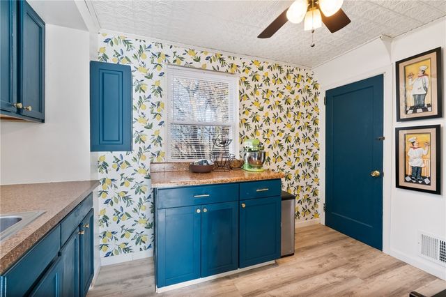 121 Betty Jane Ct, Penn Hills, PA 15235