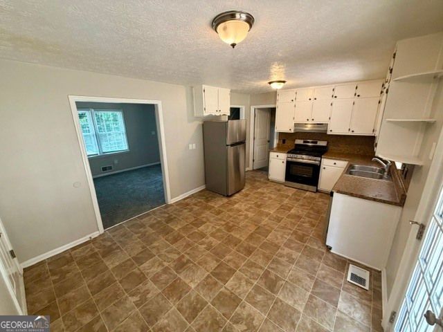 3204 Stanford Circle, Lawrenceville, GA 30044
